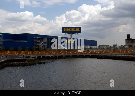 IKEA Möbel zu speichern, in der Nähe von Red Hook im Stadtteil Brooklyn in New York Stockfoto