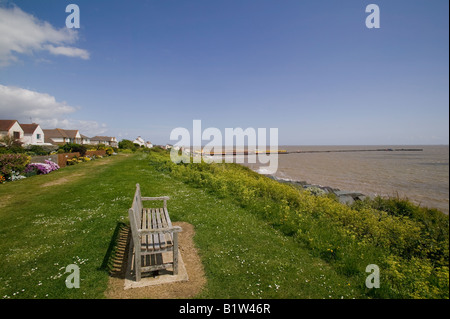 Blick auf Walton Pier aus Southcliff Walton auf ganz blöd Stockfoto