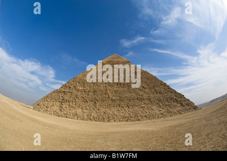 Weitwinkel-Blick auf die Pyramide des Chephren Stockfoto