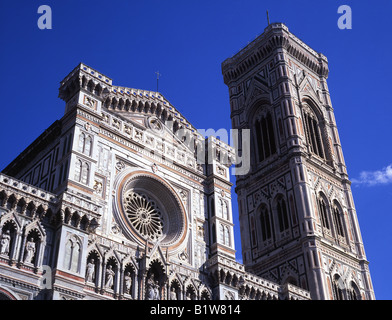 Dom und abstrakte Campanile Nahaufnahme Florenz Florenz Toskana Italien Stockfoto