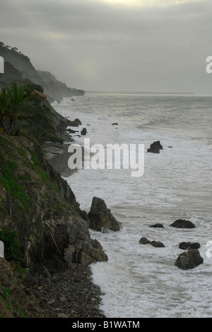 Felsenküste im Norden Kolumbiens in Sierra Nevada de Santa Marta Stockfoto