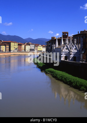 Kirche Santa Maria della Spina und den Fluss Arno-Pisa-Toskana-Italien Stockfoto