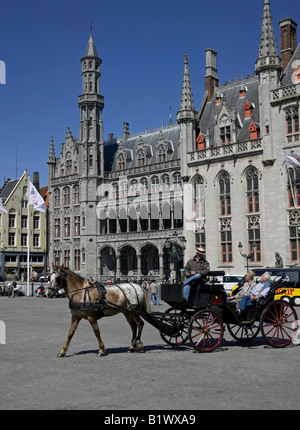 Stadtrundfahrt mit Kutsche, Markt, Brügge, Flandern, Europa Stockfoto