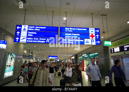 Griechenland-Attika Athen internationaler Flughafen Eleftherios Venizelos Interieur von der Ankunftsebene Stockfoto