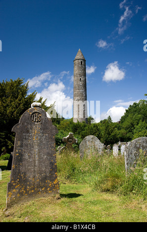 Glendalough, runden Turm monastischen Siedlung Irland Stockfoto