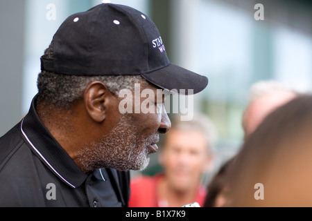 Richard Williams Interview als Serena gewinnt Wimbledon Halbfinale Stockfoto