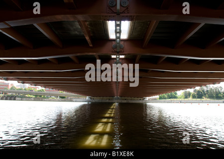 Unter den Frederick Douglass - Susan B. Anthony Memorial Bridge, Rochester, NY USA Stockfoto