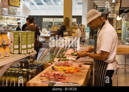 Deli Innenraum des "Natürlichen Küche" Marylebone High Street London UK HOMER SYKES Stockfoto