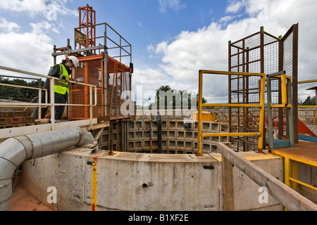 Gas-Pipeline-Installation durch einen Tunnel unter dem Fluss Exe Devon Stockfoto