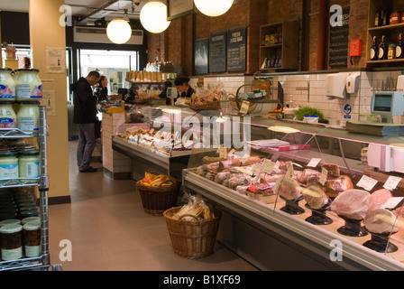 Innenraum des "Natürlichen Küche" [Marylebone High Street] London UK HOMER SYKES Stockfoto