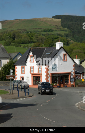 Ein Blick auf die Viehtreiber Tee Ruheräume mit den Hügeln jenseits. Llanwrtyd Wells, Powys, Wales. VEREINIGTES KÖNIGREICH. Stockfoto