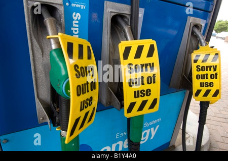 Aus Einsatz Schild an Tankstellen ohne Treibstoff an einer Esso-Tankstelle in Woodingdean in der Nähe von Brighton East Sussex Stockfoto