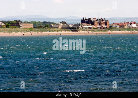 Fernsicht mit Blick auf Bucht in Richtung Troon Marina Hotel Troon Stockfoto