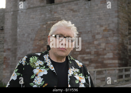 Sänger Chris Farlowe backstage Konzert zu den Stars der 60er-Jahre in Ludlow Festival Stockfoto