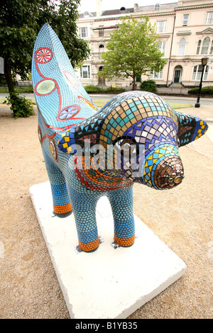 Einer der 120 Superlambanana Skulpturen in Liverpool, der Kulturhauptstadt Europas zu feiern Stockfoto