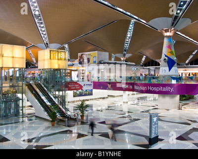 Innenraum des Terminals, Kuala Lumpur International Airport, Sepang, Malaysia Stockfoto