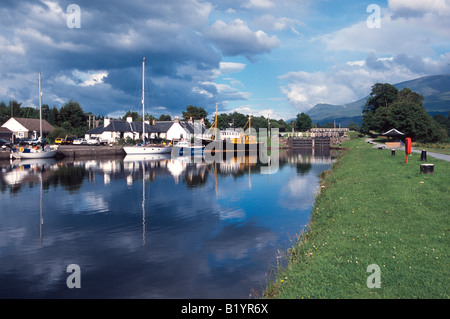 Der Caledonian Canal in Schottland verbindet der schottischen Ostküste in Inverness mit der Westküste bei Corpach in der Nähe von Fort William. Stockfoto