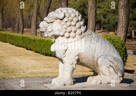 Statue eines ruhenden Löwen Geist Weg Ming Gräber Beijing Peking China Stockfoto