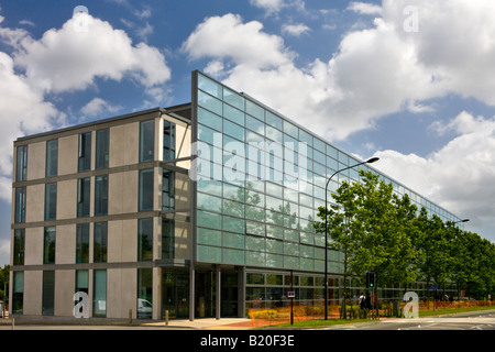 Modern gestaltetes ökologisch EEE Gebäude an der Southampton University Highfield Campus Southampton Hampshire Englands Stockfoto