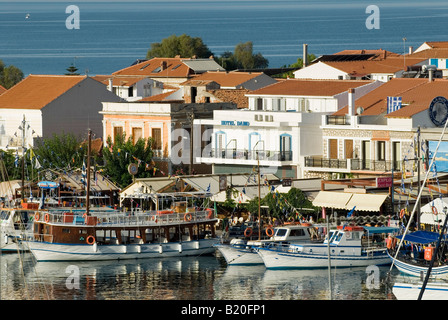 Am frühen Morgen Blick auf den Hafen von Pythagorio. Insel Samos, Griechenland. Stockfoto