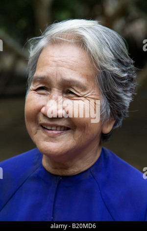 Asiatische Frau lächelnd Stockfoto