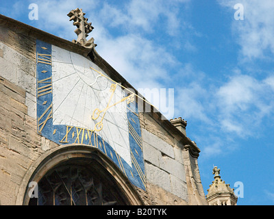 Sun Dial auf Saint Peter Mancroft Kirche Norwich Norfolk Stockfoto