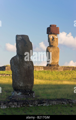 Südamerika Chile Rapa Nui-Osterinsel-Moai-Statue Ahu Ko Te Riku nur Topknotted und beäugte Moai auf der Insel Stockfoto