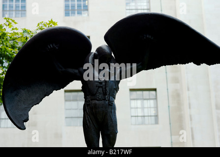 Denkmal für die Fleet Air Arm befindet sich außerhalb des Verteidigungsministeriums in London UK Stockfoto