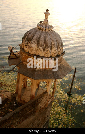 Herrlichen Sonnenuntergang über Lake Pichola, Udaipur, Rajasthan, Indien Stockfoto