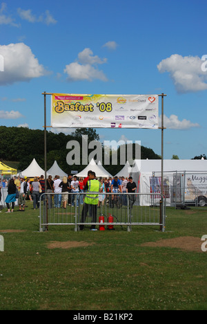 Der Eingang-Banner für die Basfest 2008 Stockfoto