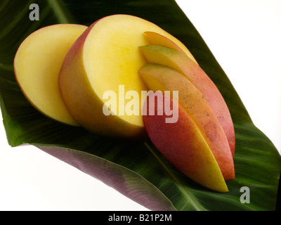 Mango Scheiben auf einem Blatt redaktionelle Essen Stockfoto