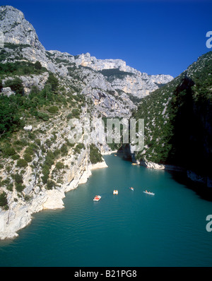 Blick auf den Lac de Sainte Croix, dem malerischen See im Bereich Gorges du Verdon Stockfoto