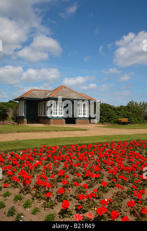Eine Promenade Unterschlupf bei Mundesley in Norfolk UK Stockfoto