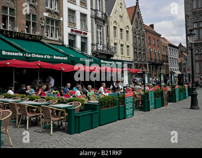Restaurants, Markt, Brügge, Brügge, Flandern, Belgien, Europa Stockfoto