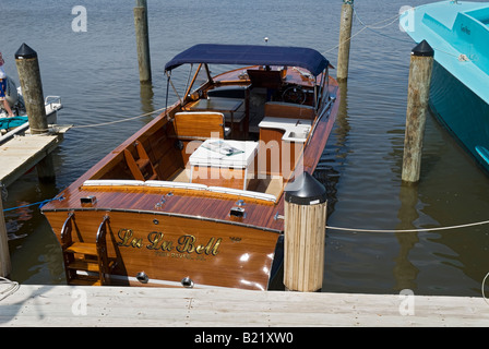 klassisches Holzboot ca 1969 am jährlichen Apalachicola historischen antiken und klassischen Boot zeigen Apalachicola, Florida Stockfoto