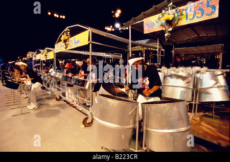 Stahlband Explosion Karneval Gand stehen Hafen von Spanien Trinidad Stockfoto