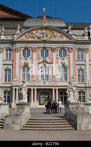 das Kurfürstliche Schloss, Schloss der Kurfürst, Kurfuerstliches Palais, BAROCKPALAST, Trier, Deutschland, Europa Stockfoto