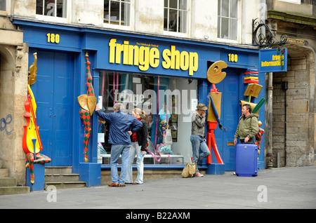 Edinburgh Festival Fringe-Shop auf der Royal Mile Stockfoto