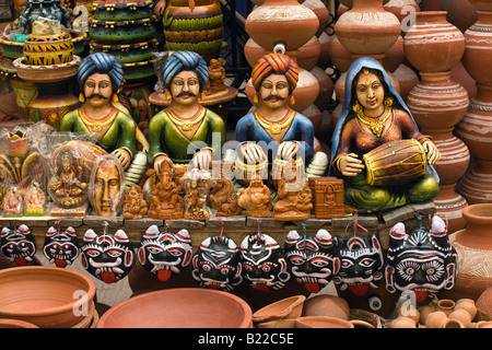 Keramik in einem Stall in der Nähe von RED FORT OLD DELHI Indien Stockfoto