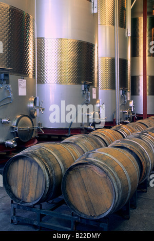 Wein-Höhle bei Eisenstein Weinberge in der Nähe von Murphys Calaveras County in Kalifornien Stockfoto