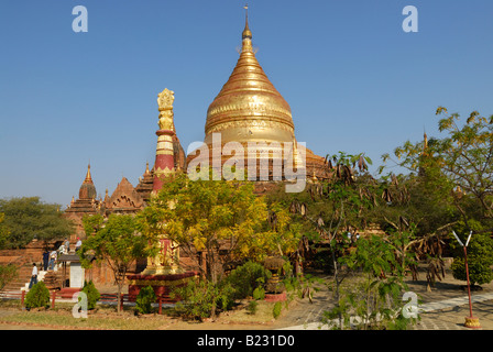 Niedrigen Winkel Ansicht der Pagode Dhammayazika Pagode Bagan Myanmar Stockfoto