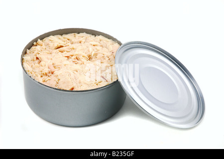 Offenen Dose Thunfisch mit Gabel isoliert auf weißem Hintergrund Stockfoto