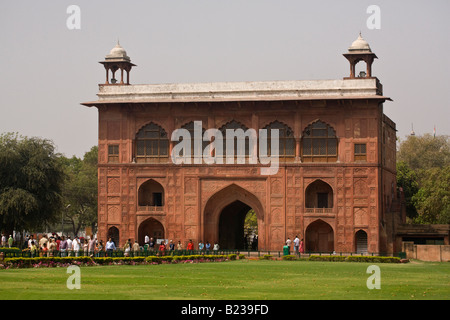 Roter Sandstein Tor zum RED FORT oder LAL QUILA erbaut von Kaiser Shah Jahan im Jahre 1628 OLD DELHI Indien Stockfoto