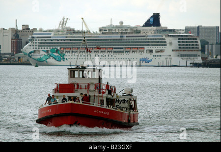 Hythe Passagierfähre Kreuzung Southampton Water südlichen England UK Stockfoto