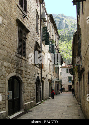 Malerische Gassen in der Altstadt von Kotor. Montenegro, Balkan Stockfoto