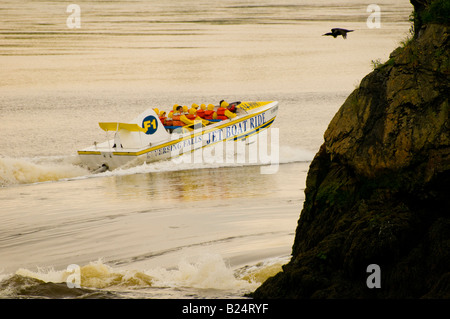 Kanada-New Brunswick-Touristen genießen spannende Umkehrung fällt Jet Boat Ride St. John River St John Stockfoto