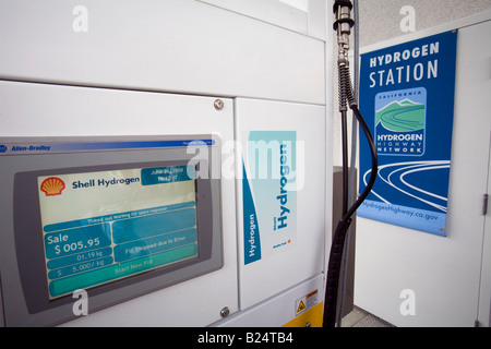 Betankung Pumpe Opening of California s erste Einzelhandel Wasserstofftankstelle Los Angeles Stockfoto