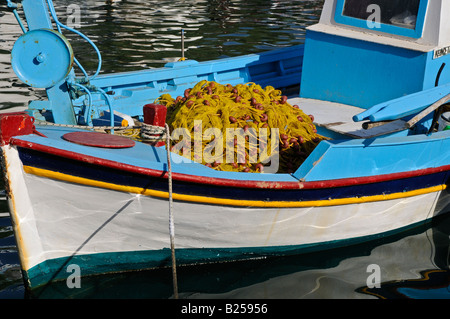 Boot im Hafen von Pythagorio Samos Griechenland Stockfoto