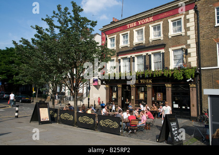 Die York Pub am oberen Street Islington London England UK Stockfoto