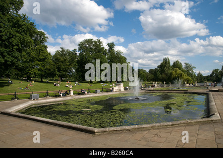 The Italian Gardens in Kensington Gardens, London, England, Großbritannien Stockfoto